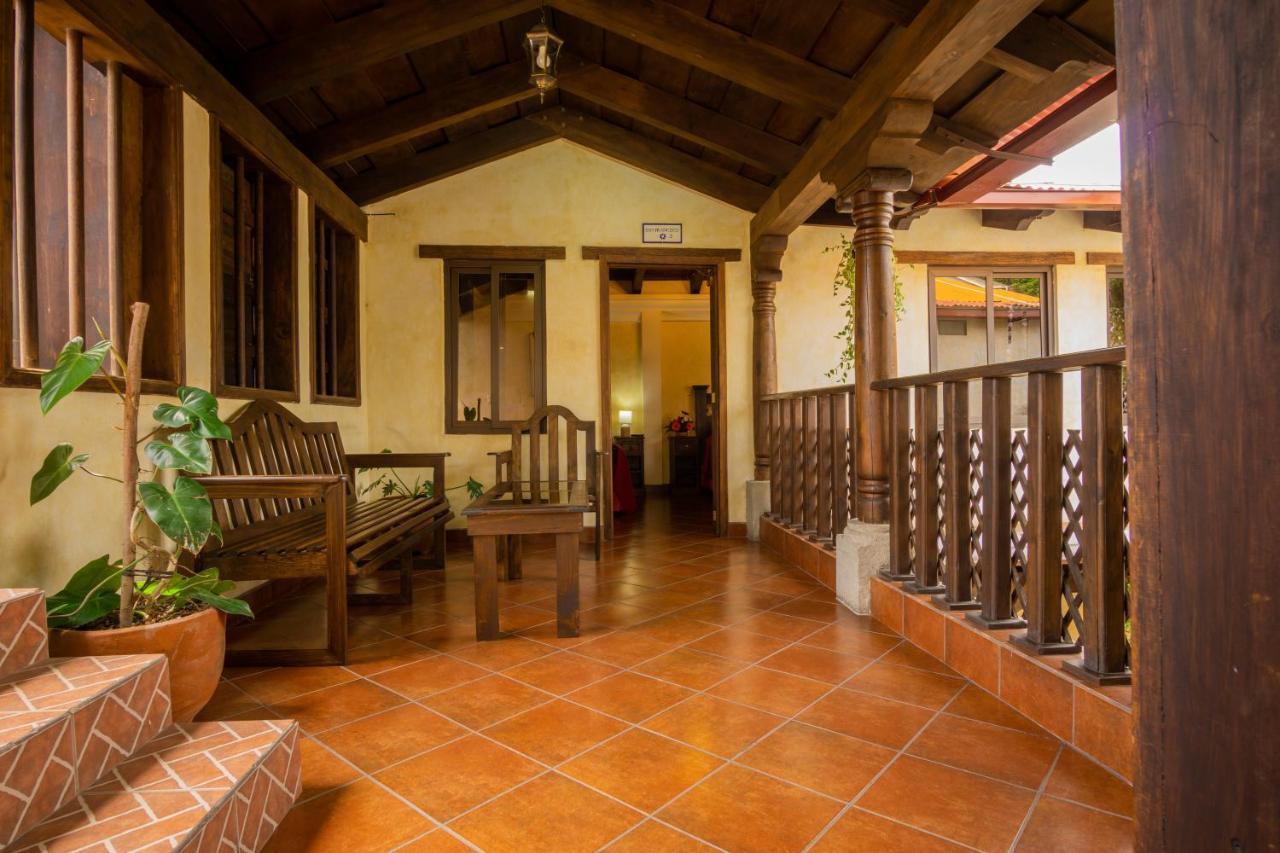 Hotel Maya Ik' Antigua Exterior foto